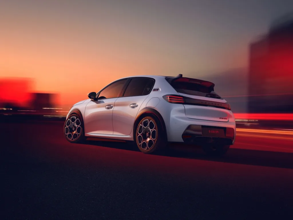 Inside the Design of the E-208 GTi, According to Matthias Hossann 3 마티아스 호산, 푸조 208 e-GTi, PEUGEOT DESIGN DIRECTOR MATTHIAS HOSSANN REVEALS THE INSPIRATION BEHIND THE NEW E-208 GTi