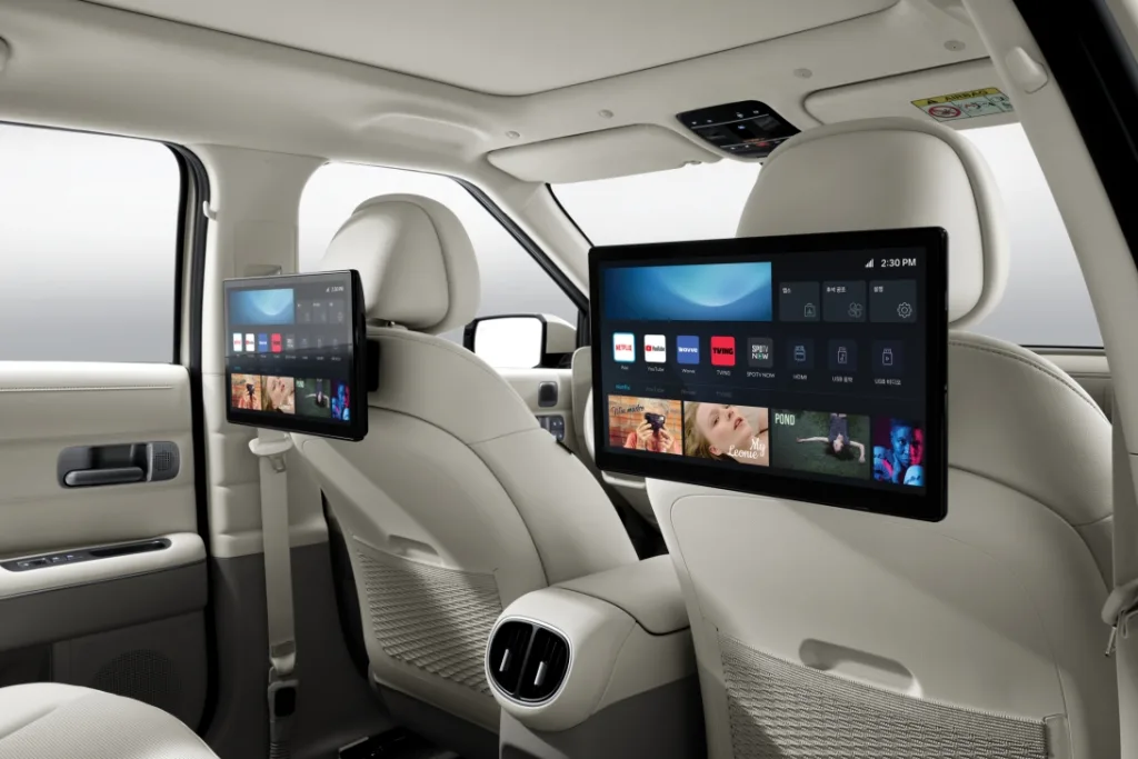 사진 4 2027 넥쏘후석 스마트 엔터테인먼트 시스템 https://mobilityground.com/wp-content/uploads/2026/07/사진-1-2027-넥쏘.webp