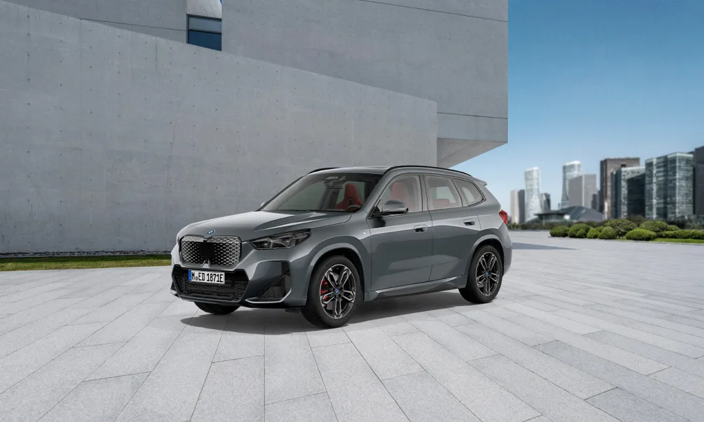 BMW 코리아, 7월 온라인 한정 BEV 패밀리 에디션 3종 7월 9일 출시 1 사진1 BMW iX1 eDrive20 M 스포츠 프로 BEV 패밀리 에디션 https://mobilityground.com/wp-content/uploads/2026/07/사진1-BMW-iX1-eDrive20-M-스포츠-프로-BEV-패밀리-에디션.webp