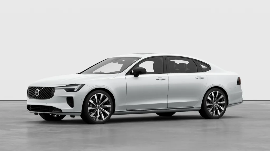 사진자료2 볼보 S90 https://mobilityground.com/wp-content/uploads/2026/07/사진자료1_볼보-S90-드라마-오싹한-연애-노출-장면.webp