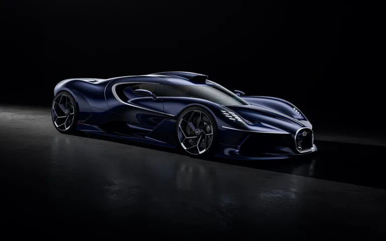 부가티 데스트리어, 솔리테르, 볼리드, The Bugatti Destrier: A Sculpture of Speed