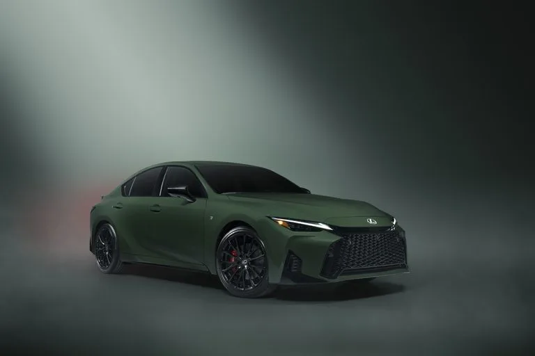 렉서스 IS 350, THE LEGACY CONTINUES: LEXUS UNVEILS 2027 LEXUS IS SPECIAL APPEARANCE PACKAGE