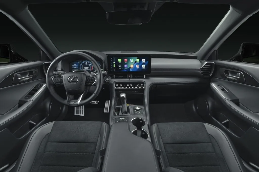 "전 세계 350대뿐" 렉서스 IS가 25주년에 꺼낸 초록색 한 가지 4 2027 Lexus IS Special Appearance Package 007