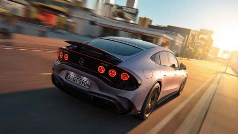 Mercedes-AMG GT 53 4-Door Coupé: Powerful entry into the new GT series