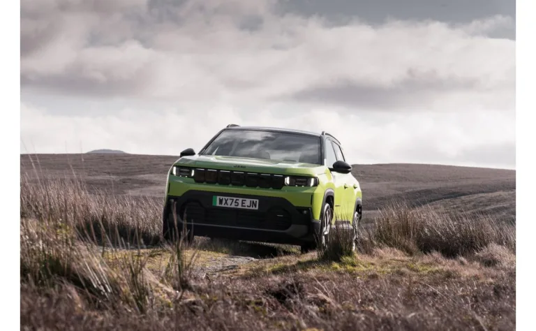 지프 컴패스, JEEP® brand becomes prime time sponsor for National Geographic in the UK in a campaign celebrating adventure and exploration
