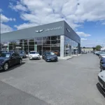 제네시스 영국 전시장, GENESIS RETAILER MOMENTUM CONTINUES WITH OPENING OF GENESIS SURREY