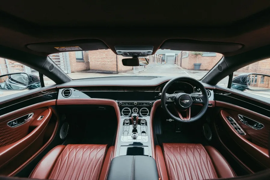 벤틀리 뮬리너, The International Club for Rolls Royce and Bentley enthusiasts celebrates 80 years of production at Crewe