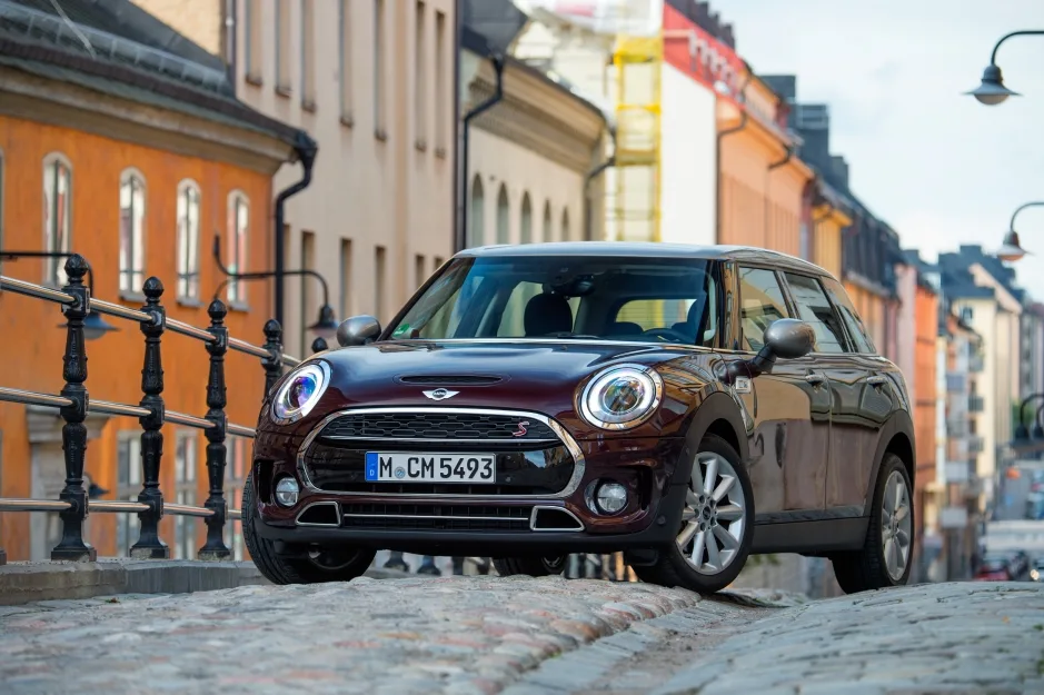 P90198570 highRes mini cooper s clubma https://mobilityground.com/wp-content/uploads/2026/08/P90638829_highRes_modern-mini-history-.webp