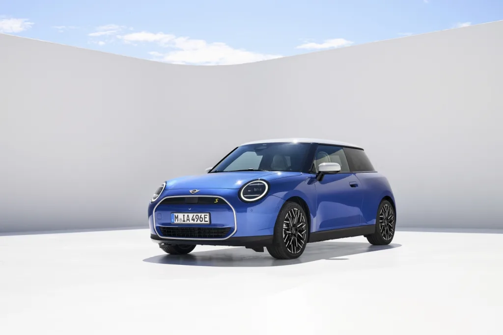 25 years of MINI Design at the BMW Group: from the classic Mini to a new icon