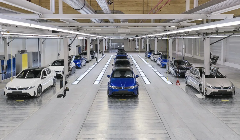 생산비를 10% 더 줄였다, BMW i3 뮌헨 공장 양산 시 2 P90651990 highRes start of production https://mobilityground.com/wp-content/uploads/2026/08/P90651993_highRes_start-of-production-.webp