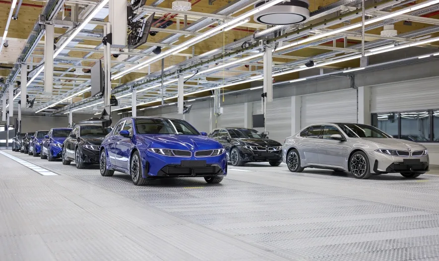 생산비를 10% 더 줄였다, BMW i3 뮌헨 공장 양산 시 3 P90651994 highRes start of production https://mobilityground.com/wp-content/uploads/2026/08/P90651993_highRes_start-of-production-.webp