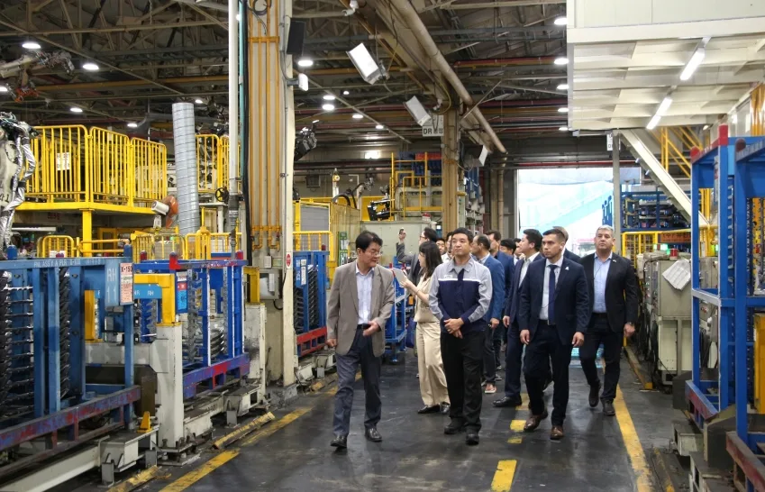 KGM, 산업통상부 ODA 사업으로 파라과이에 무쏘 EV 20대 공급 2 20260916 KGM 파라과이에 무쏘 EV 공급 산업부 사절단 평택 공장 방문 3 https://mobilityground.com/wp-content/uploads/2026/09/20260916_KGM_파라과이에_무쏘_EV_공급_산업부_사절단_평택_공장_방문_2.webp