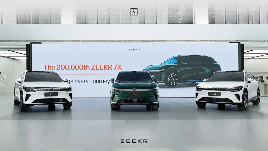 지커, 중형 전기 SUV 7X 누적 생산 20만 대 돌파…닝보 지커 인텔리전트 팩토리서 생산 3 3.사진자료 지커 7X 누적 생산 20만 대 돌파… 글로벌 시장서 새로운 이정표 달성 https://mobilityground.com/wp-content/uploads/2026/09/1.사진자료-지커-7X-누적-생산-20만-대-돌파…-글로벌-시장서-새로운-이정표-달성.webp