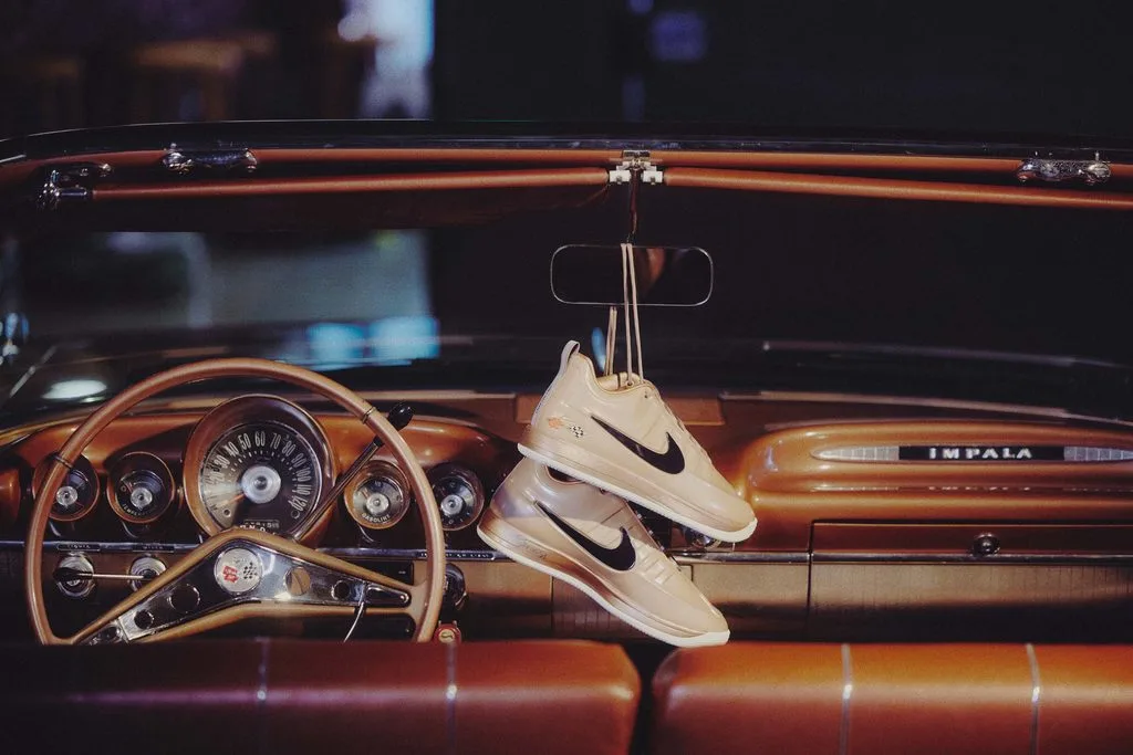 쉐보레 임팔라, 데빈 부커와 나이키 프리티 페니 출시, Chevrolet and Nike Team Up with Devin Booker On Impala-Inspired Sneaker Collection
