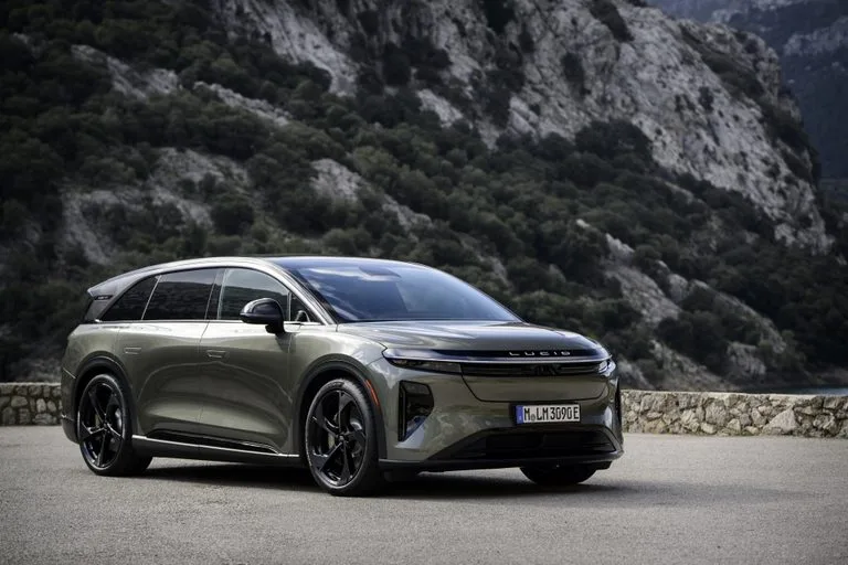 루시드 에어, 루시드 그래비티, Lucid to Make Paris Motor Show Debut with Lucid Gravity and Lucid Air