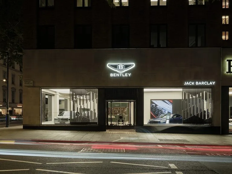 벤틀리 토르칼, 벤틀리 전시장, A new brand vision for Bentley Motors and its retailers is unveiled