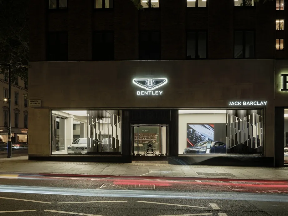 Bentley Reimagines Its Showrooms Around Hospitality, Not Sales Floors 1 벤틀리 토르칼, 벤틀리 전시장, A new brand vision for Bentley Motors and its retailers is unveiled