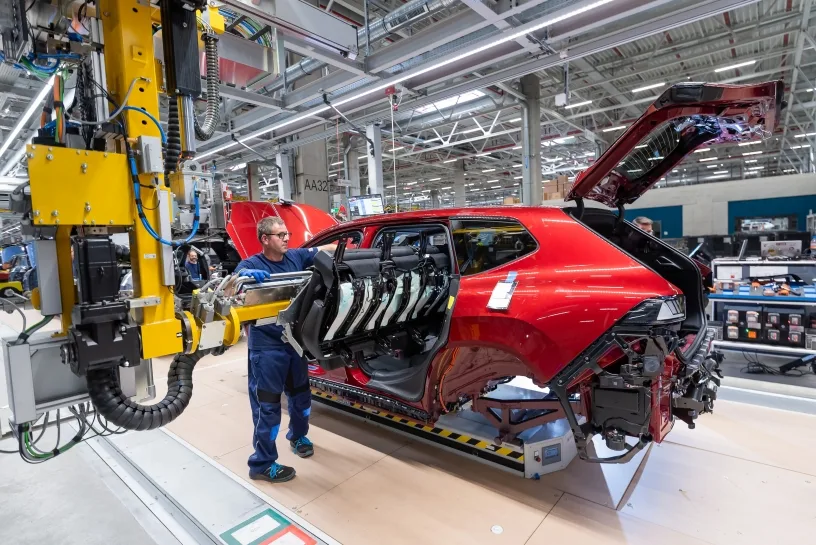 BMW's Debrecen Plant Builds Its 50,000th iX3 in Months 2 bmw ix3, Ramp-up in record time: BMW Group Plant Debrecen produces 50,000th BMW iX3