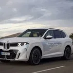 BMW iX5 하이드로젠, BMW iX5 Hydrogen: Testing under real driving conditions, prototype assembly and industrialisation in parallel