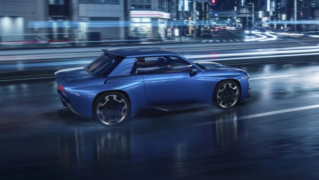 Renault's Design Team Beat 300 Sketches to Build the 8 Gordini Concept 4 르노 8 고르디니 콘셉트, Renault 8 Gordini Concept: taking a rear-wheel drive icon into the electric era