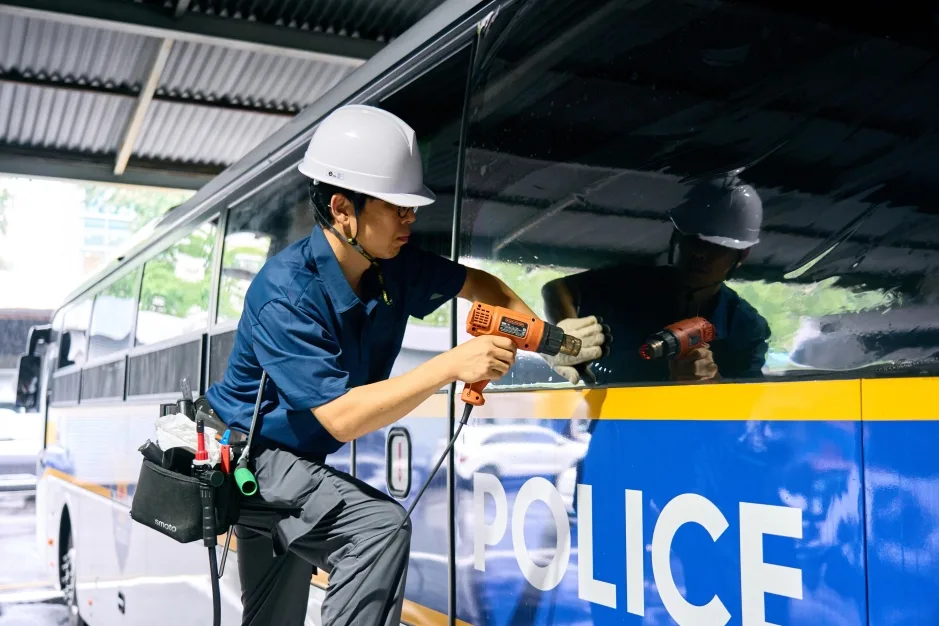 사진2경찰청 버스에 나노쿨링필름 시범 적용 https://mobilityground.com/wp-content/uploads/2026/09/사진1경찰청-버스에-나노쿨링필름-시범-적용.webp