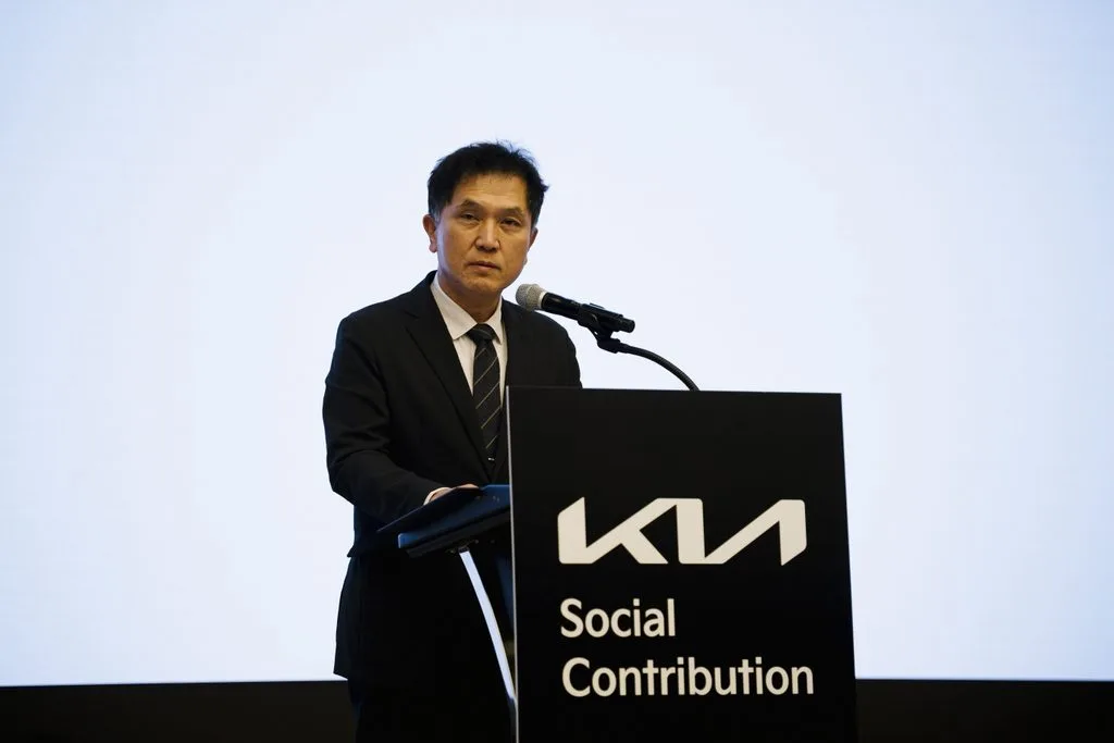 기아 하모니움 3기 수료식·4기 입학식 개최 — 다문화·탈북 청소년 교육 3 사진4 기아 하모니움 교육 프로그램 3기 수료식 및 4기 입학식 개최 https://mobilityground.com/wp-content/uploads/2026/09/사진2-기아-하모니움-교육-프로그램-3기-수료식-및-4기-입학식-개최.webp