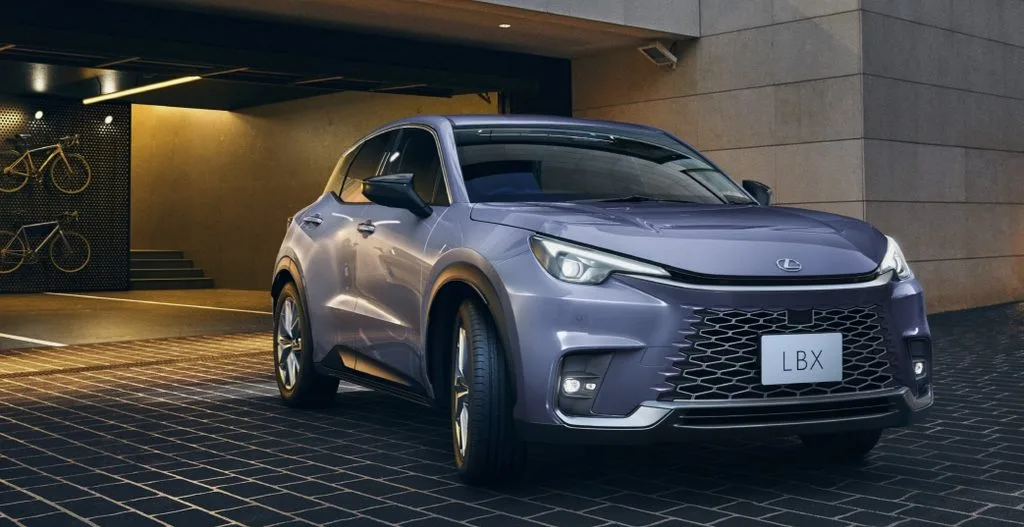 Lexus Updates the LBX Compact Luxury Crossover With Revised Ride and Steering Tuning 2 렉서스 LBX, LBX, 렉서스, Lexus Updates LBX, Japan Sales Begin November 3