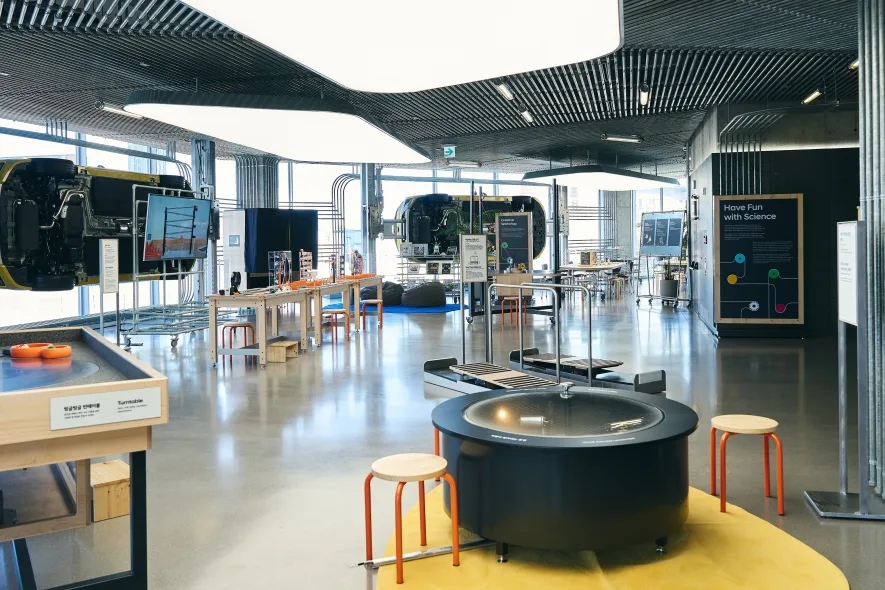 261006 사진1 현대자동차그룹 익스플로라토리움과 체험형 과학 전시 Have Fun with Science 개최 https://mobilityground.com/wp-content/uploads/2026/10/261006-사진1-현대자동차그룹-익스플로라토리움과-체험형-과학-전시-Have-Fun-with-Science-개최.webp