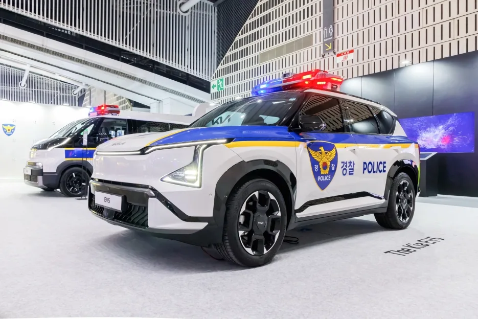 기아, PV5·EV5 전기 순찰차 콘셉트카 공개 3 261021 기아 ‘2026 국제치안산업대전 참가3 https://mobilityground.com/wp-content/uploads/2026/10/261021-기아-‘2026-국제치안산업대전-참가1.webp