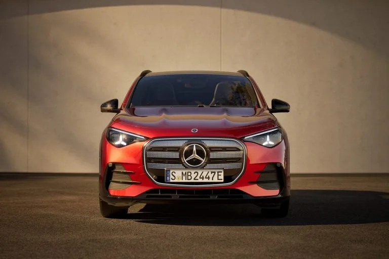 메르세데스-벤츠 GLC, Mercedes-Benz Posts Record Quarterly EV Sales as China Drags Group Total Down 6%