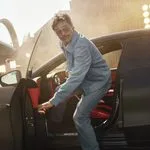 메르세데스-AMG GT 4도어 쿠페, 브래드 피트, “TOO HARD TO RESIST”: Launch of the global brand campaign with Brad Pitt as Brand Ambassador of the new Mercedes-AMG GT 4-Door Coupé