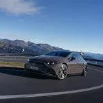 메르데세스-벤츠 EQS 스티어 바이 와이어, More agile, more effortless: Steer-by-wire now available for the new Mercedes-Benz EQS Saloon