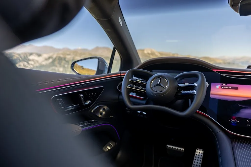 Mercedes-Benz EQS Becomes Germany's First Series-Production Car With Steer-by-Wire 2 메르데세스-벤츠 EQS 스티어 바이 와이어, More agile, more effortless: Steer-by-wire now available for the new Mercedes-Benz EQS Saloon