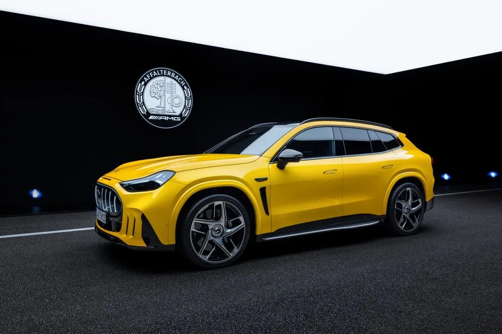 Mercedes-AMG GT SUV Orders Open October 20 From €113,050 With the GT 53 1 High-tech SUV with sports car DNA: The new Mercedes-AMG GT SUV