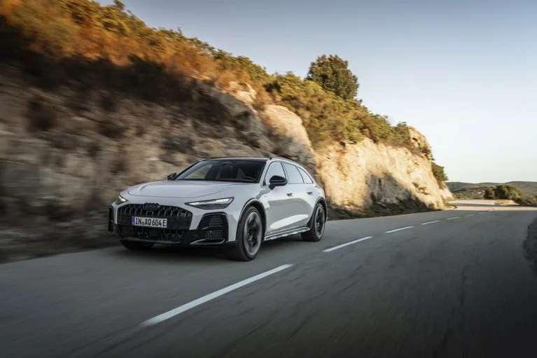 아우디 A6 올로드, Intelligent. Integrated. Instantly available. quattro ultra in the Audi A6 allroad