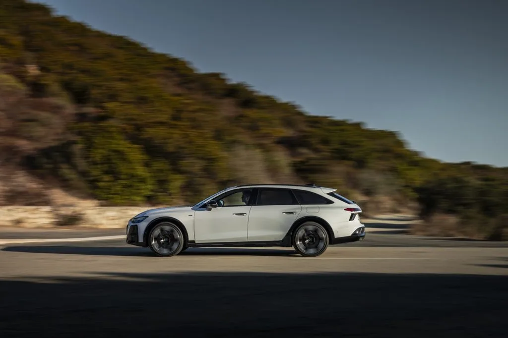 Audi A6 allroad e-hybrid Priced From €80,250 in Europe 2 아우디 A6 올로드, Intelligent. Integrated. Instantly available. quattro ultra in the Audi A6 allroad