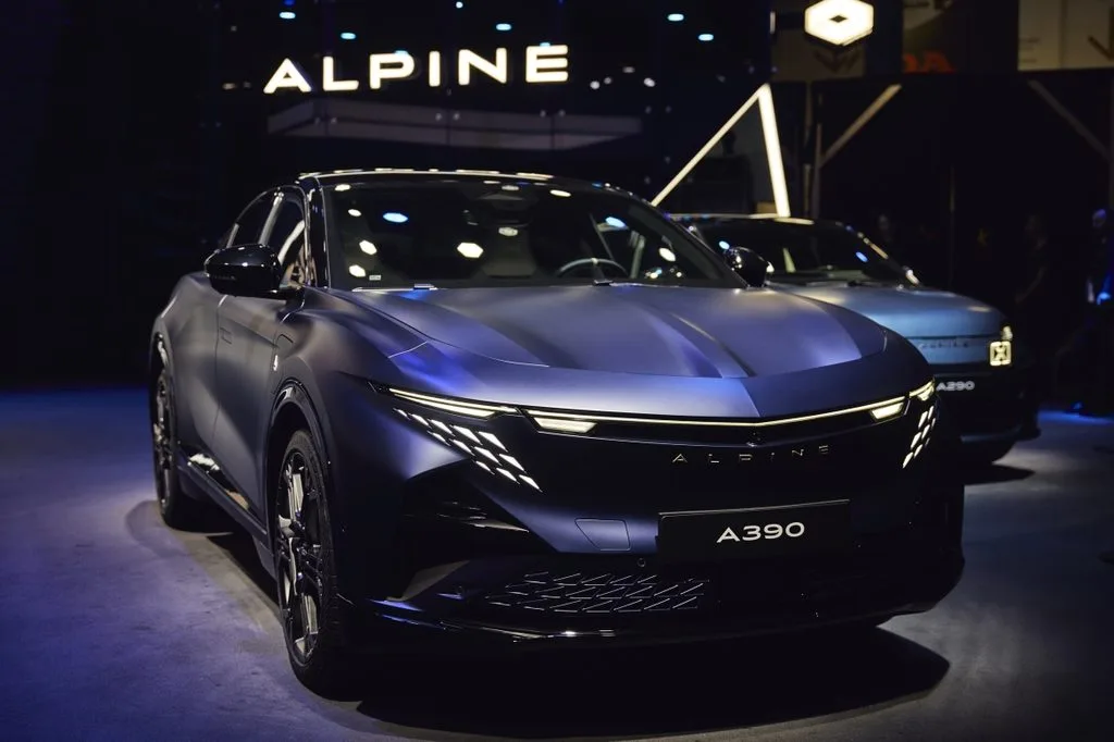 Alpine's Paris Show Triptych: A290, A390, A310 VISION and A110 Sculpture 3 알핀 Alpine A390, Alpine at the Paris Motor Show: shaping the next chapter