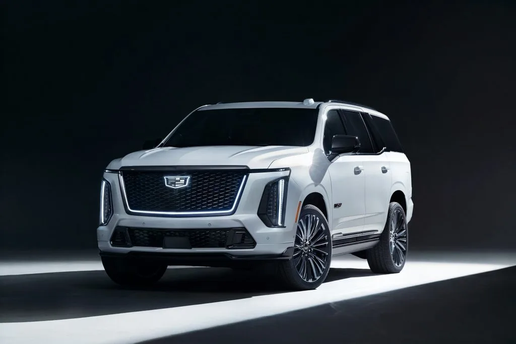 Cadillac Unveils the 2027 Escalade-V 125th Anniversary Collector Series Ahead of Austin GP 4 캐딜락 에스컬레이드-V 125주년 컬렉터 시리즈, Cadillac reveals 2027 Escalade-V 125th Anniversary Collector Series