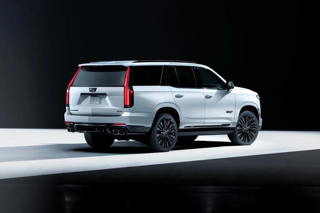 Cadillac Unveils the 2027 Escalade-V 125th Anniversary Collector Series Ahead of Austin GP 2 캐딜락 에스컬레이드-V 125주년 컬렉터 시리즈, Cadillac reveals 2027 Escalade-V 125th Anniversary Collector Series