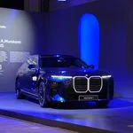 BMW 7시리즈, The New BMW 7 Series Meets Art Enthusiasts at Contemporary Istanbul with A.A.Murakami’s “SYMBIOSIS” Installation.