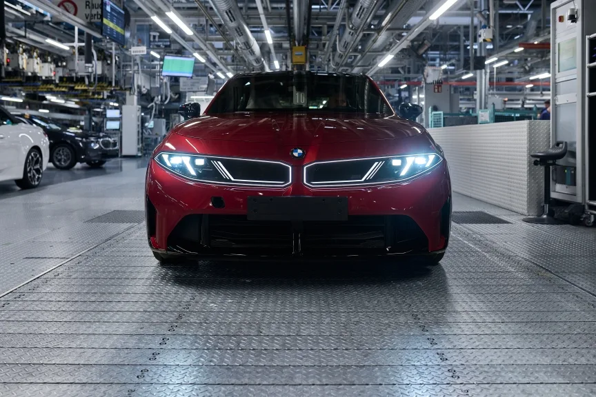bmw 3시리즈, “MADE IN GERMANY”: BMW INVESTING AROUND TWO BILLION EUROS IN THE PRODUCTION OF THE NEW BMW 3 SERIES.