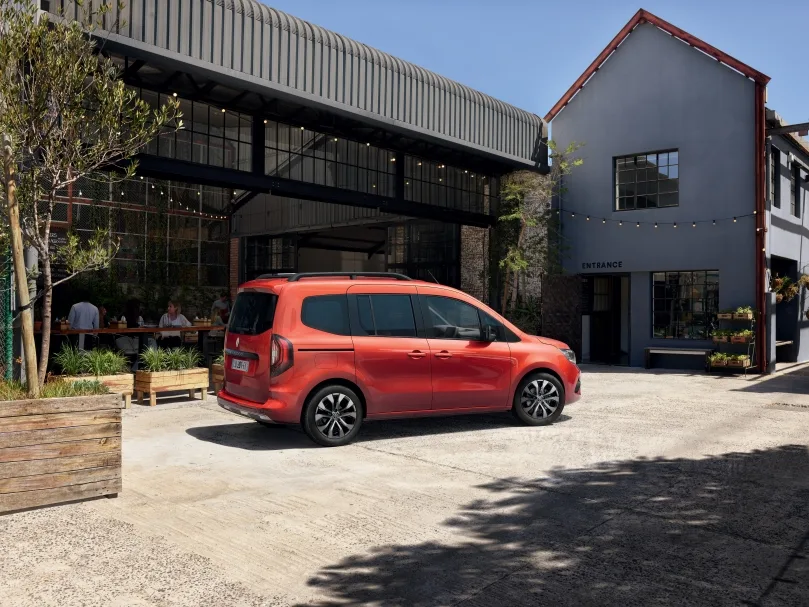 르노 캉구, Renault Kangoo VAN and Renault Kangoo: improvements in range and performance with new onboard technologies