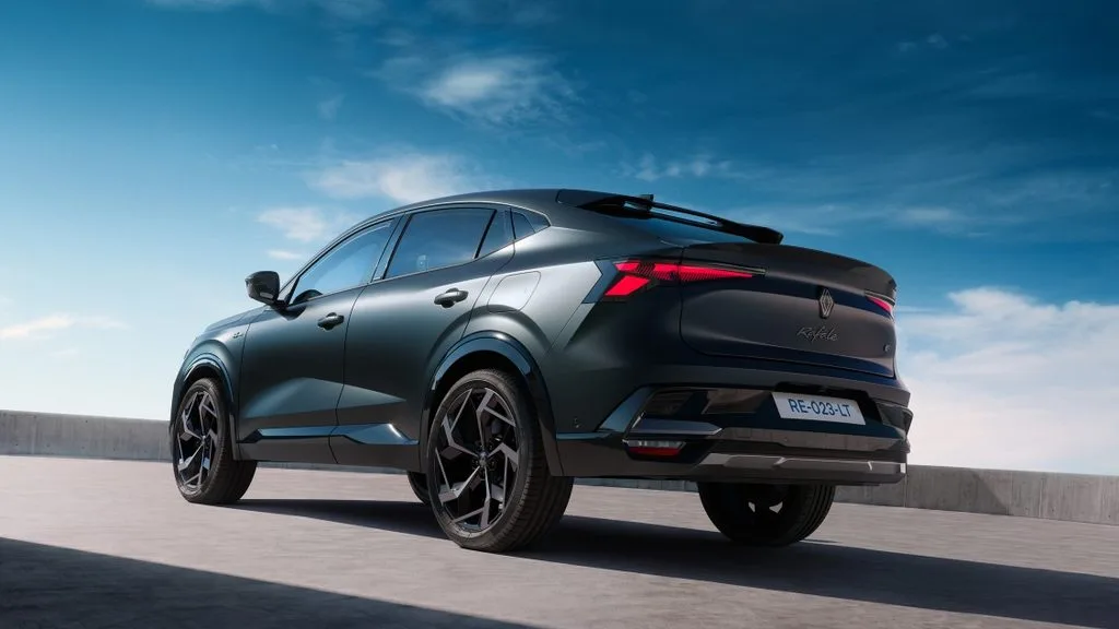 Renault's Rafale Hypnotic Limited Edition Costs €63,550 in France 2 르노 라팔 힙노틱, Renault Rafale hypnotic limited edition: exclusive, intense, and full of character