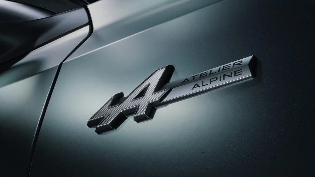 르노, 라팔 한정판 '힙노틱' 공개…유럽 1500대 한정 생산 8 Renault Rafale hypnotic Limited Edition 6 https://mobilityground.com/wp-content/uploads/2026/10/Renault-Rafale-hypnotic-Limited-Edition-15.webp