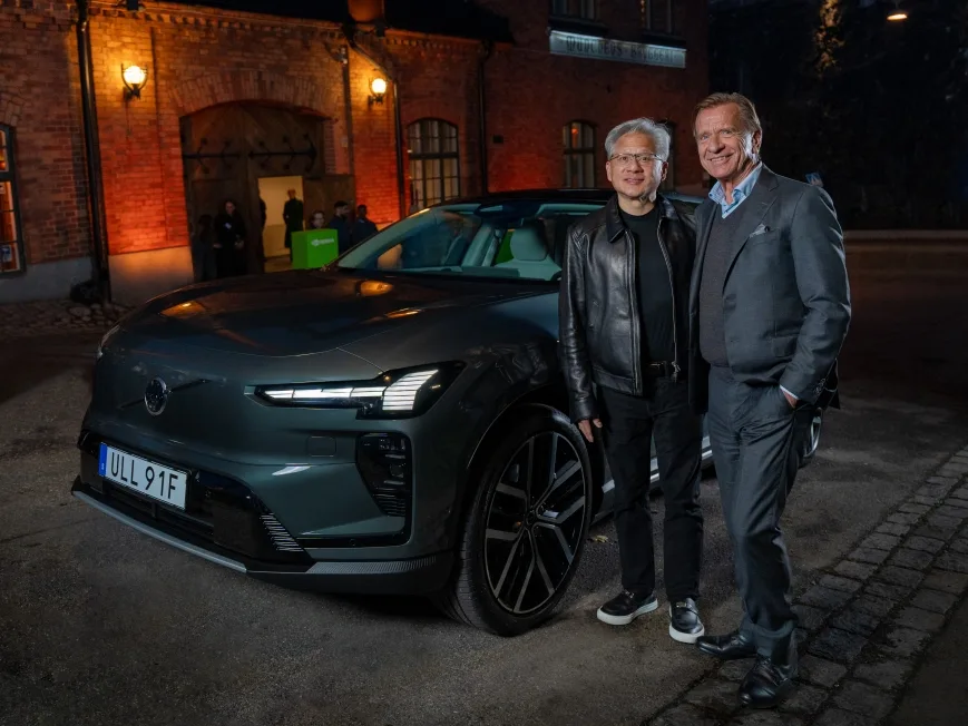 Volvo Cars Expands NVIDIA Partnership to Bring Door-to-Door Automated Driving Safety 2 볼보, 볼보자동차, 엔비디아, 젠슨 황, 자율주행, Volvo Cars and NVIDIA expand partnership to advance safe automated driving