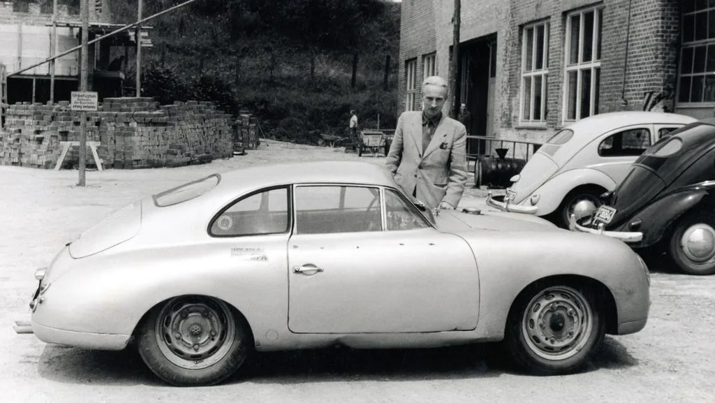 포르쉐 356, New “Raceborn Moments” Episode: Uncovering the story of the 1952 Porsche 356 SL
