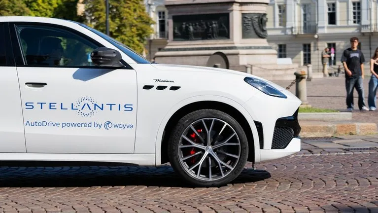 스텔란티스, 피아트, 마세라티, 그레칼레, 자율주행, 웨이브, Stellantis and Wayve to Demonstrate AI-Powered, Hands-Free Driving at Wave by Vento 2026