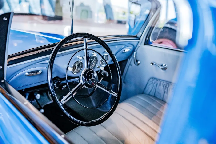 Only 35 of This 1952 Mercedes-Benz Service Van Were Ever Built 3 메르세데스-벤츠 박물관 - A rarity in Mercedes blue Mercedes-Benz 170 V Customer Service of 1952 (6)
