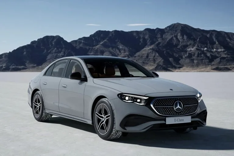 메르세데스-벤츠 E 300 4MATIC AMG 라인