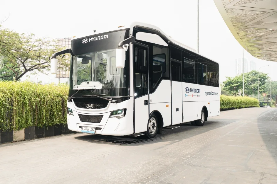 현대자동차, 인도네시아서 전기버스 이동 교실 운영…중학생 1,300명 참여 2 사진4 1 https://mobilityground.com/wp-content/uploads/2026/10/사진2-2.webp